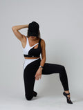 Black & White crossover yoga set